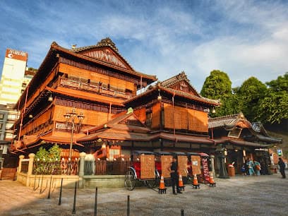 道後温泉本館