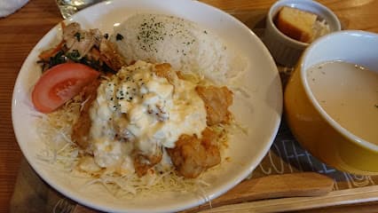 ガラクタ カフェアンドバー